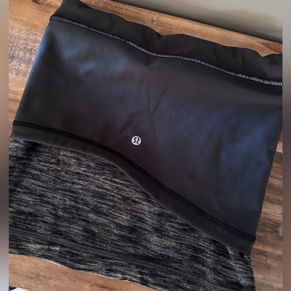 Lululemon running neck gator